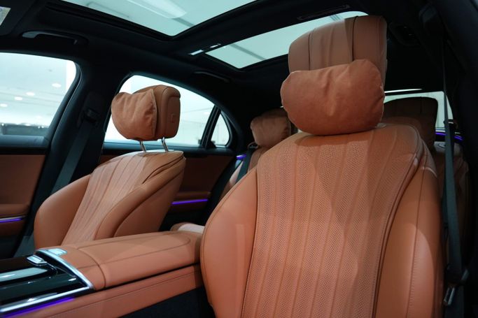 New Mercedes-Benz S-Class 500 4MATIC VII (W223), 3.0 l, 2025 in Dubai by Oscar Motors, Black color. GCC Specs | AUTO.AE