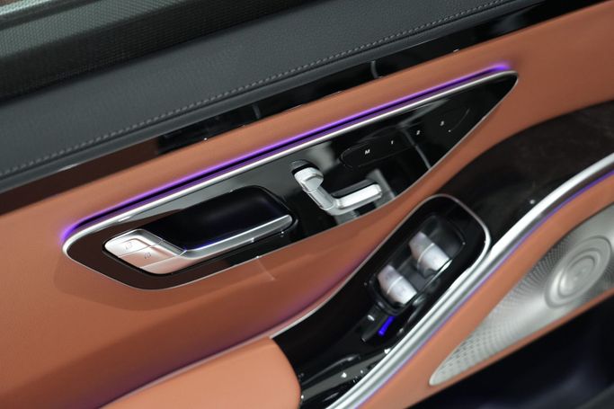 New Mercedes-Benz S-Class 500 4MATIC VII (W223), 3.0 l, 2025 in Dubai by Oscar Motors, Black color. GCC Specs | AUTO.AE