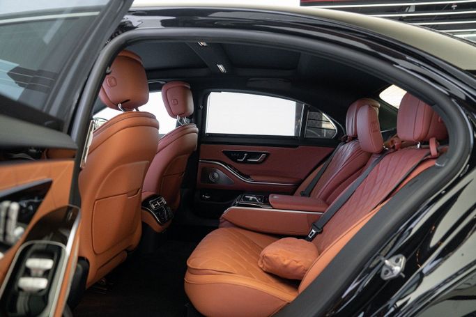 Used Mercedes-Benz S-Class 450 4MATIC VII (W223), 3.0 l, 2022 in Dubai by Exotic Cars, Black color. Other | AUTO.AE