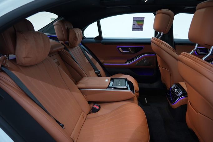 New Mercedes-Benz S-Class 500 4MATIC VII (W223), 3.0 l, 2024 in Dubai by Oscar Motors, White color. GCC Specs | AUTO.AE