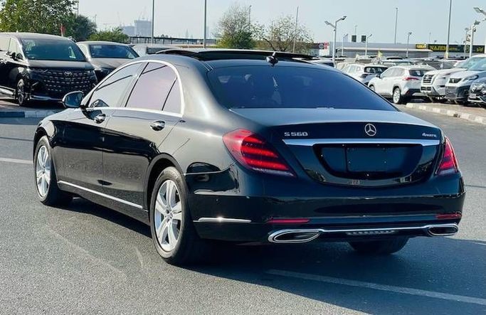 Подержанный Mercedes-Benz S-Class 560 VI (W222, C217) Рестайлинг, 4.0 л, 2019 в Дубае от Al Abbas Motors Черный цвет. Японская | AUTO.AE