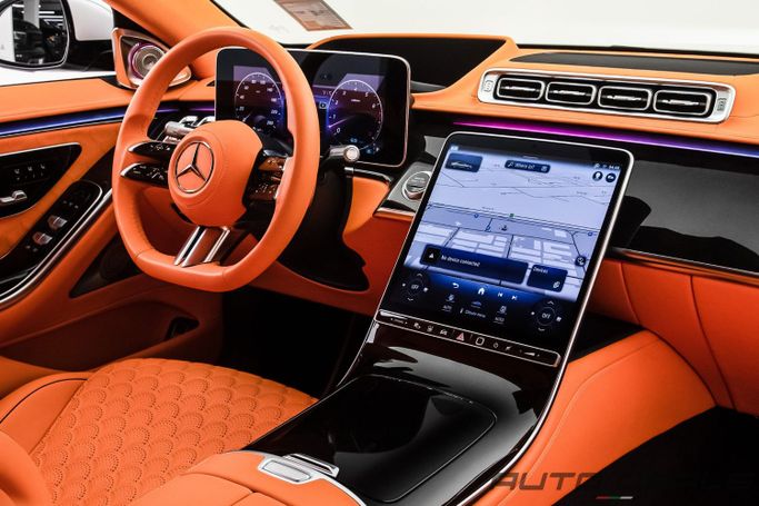 Подержанный Mercedes-Benz S-Class 500 4MATIC VII (W223), 3.0 л, 2021 в Дубае от AUTO DEALS Белый цвет. Европейская | AUTO.AE