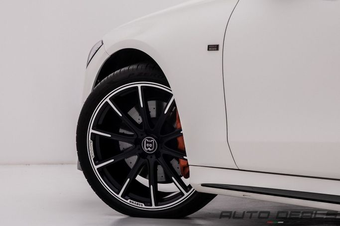 Подержанный Mercedes-Benz S-Class 500 4MATIC VII (W223), 3.0 л, 2021 в Дубае от AUTO DEALS Белый цвет. Европейская | AUTO.AE