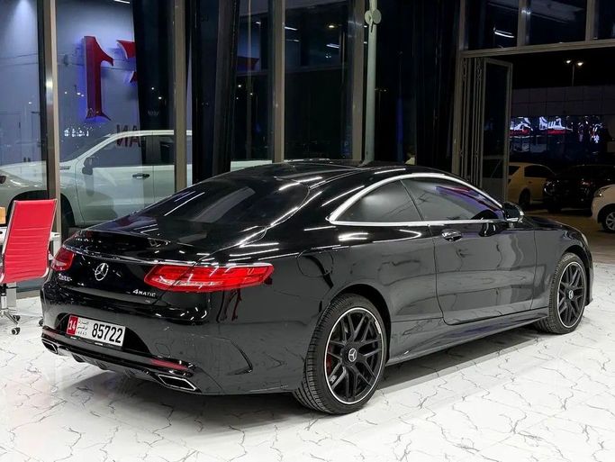 مستعملة Mercedes-Benz S-Class 500 السادس (W222، C217), 4.7 l, 2015 في في دبي من F1 Motors، اللون أسود. مواصفات الخليج | AUTO.AE