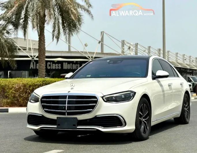 Подержанный Mercedes-Benz S-Class 400 d 4MATIC VII (W223), 2.9 л, 2021 в Дубае от Al Warqa Used Cars LLC Белый цвет. Японская | AUTO.AE