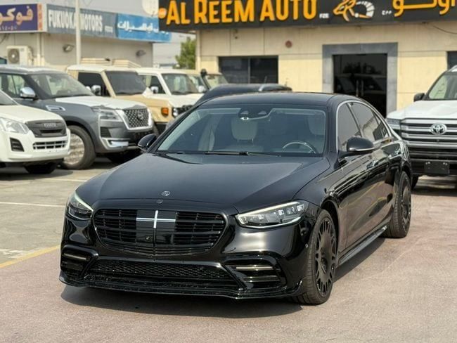 Подержанный Mercedes-Benz S-Class 580 4MATIC VII (W223), 4.0 л, 2022 в Дубае от AL REEM AUTO Черный цвет. Американская | AUTO.AE
