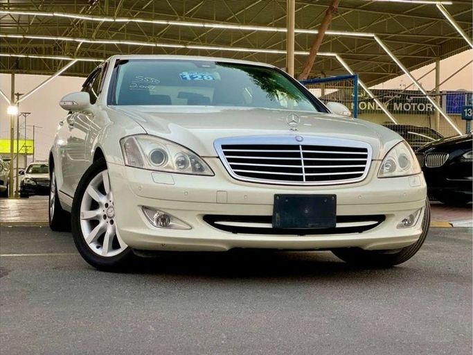 Подержанный Mercedes-Benz S-Class 500 V (W221), 5.5 л, 2007 в Дубае от HONEY Motors FZCO Белый цвет. Other | AUTO.AE