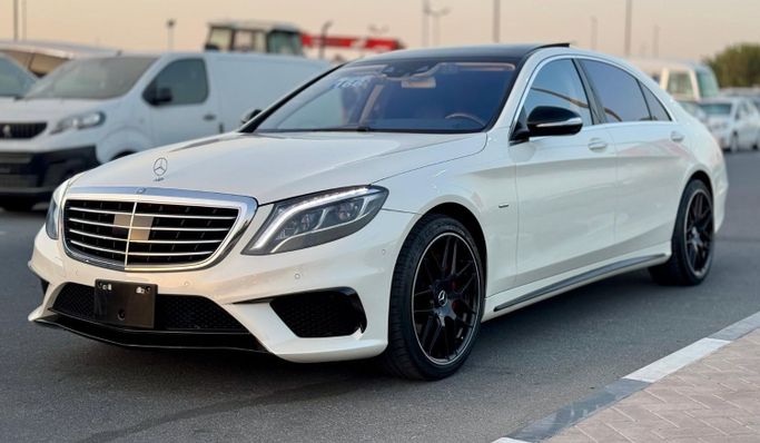 مستعملة Mercedes-Benz S-Class 550 السادس (W222، C217), 4.7 l, 2014 في في دبي من MY MOTORS FZE، اللون أبيض. المواصفات اليابانية | AUTO.AE