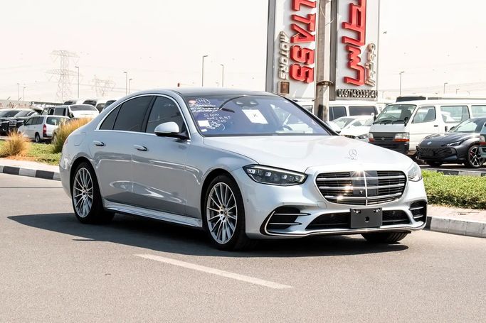 Подержанный Mercedes-Benz S-Class 400 d 4MATIC VII (W223), 2.9 л, 2021 в Дубае от CAR POINT FZE Серебристый цвет. Японская | AUTO.AE