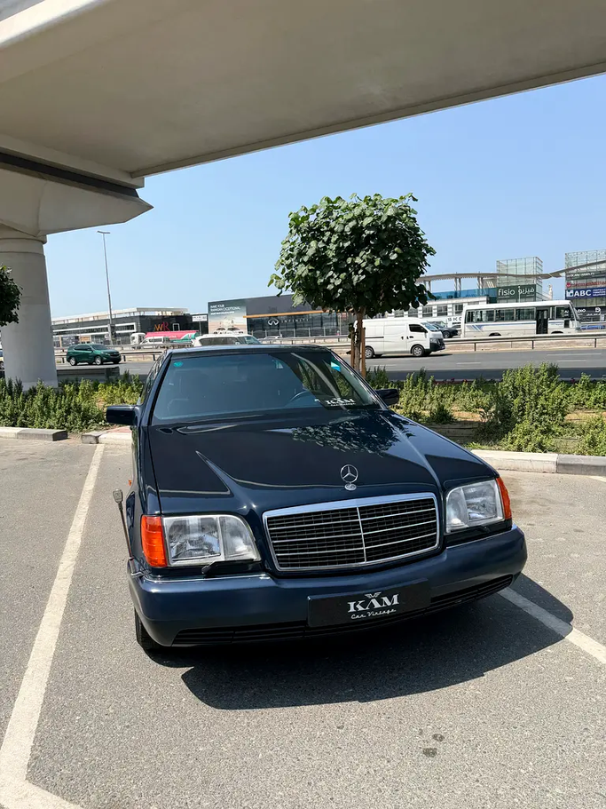 Подержанный Mercedes-Benz S-Class 500 III (W140), 5.0 л, 1992 в Дубае от KAM CAR VINTAGE Черный цвет. Японская | AUTO.AE