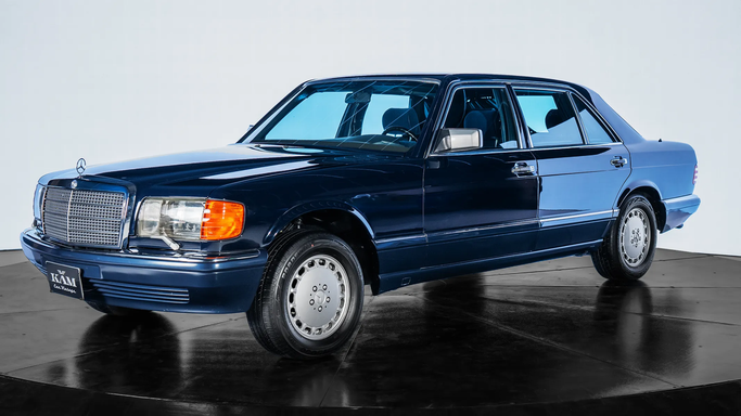 Подержанный Mercedes-Benz S-Class 560 II (W126) Рестайлинг, 5.5 л, 1991 в Дубае от KAM CAR VINTAGE Синий цвет. Японская | AUTO.AE