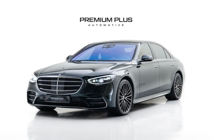 Подержанный Mercedes-Benz S-Class 580 Long 4MATIC VII (W223), 4.0 л, 2024 в Дубае от Premium Plus Automotive Зеленый цвет. GCC | AUTO.AE | Объявление #257185
