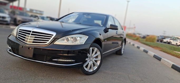 مستعملة Mercedes-Benz S-Class 500/550 Long عملية فيس ليفت V (W221), 4.7 l, 2012 في في دبي من GINZA MOTORS (Sh No. 110)، اللون أسود. المواصفات اليابانية | AUTO.AE | إعلان #259593