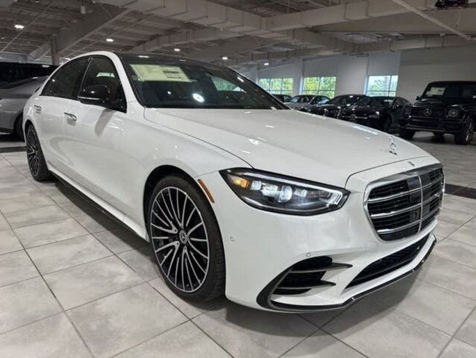 Новый Mercedes-Benz S-Class 580 4MATIC VII (W223), 4.0 л, 2024 в ОАЭ, Дубай от Mercury Global FZCO Белый цвет. Other | AUTO.AE | Объявление #268713