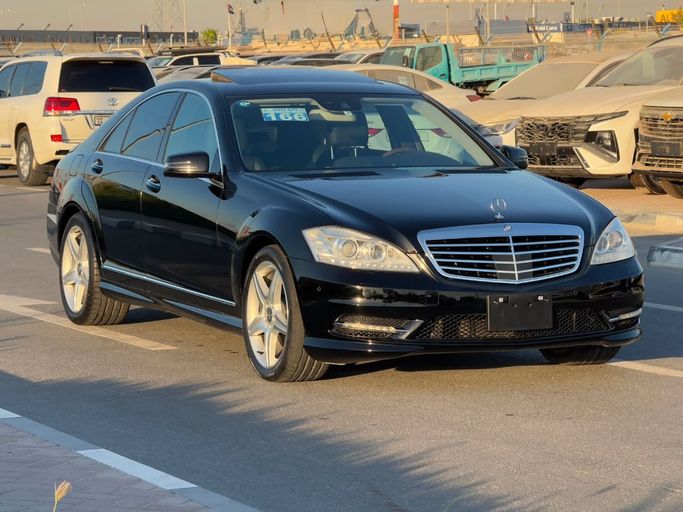 Used Mercedes-Benz S-Class 350 V (W221) Facelift, 3.5 l, 2013 in UAE, Dubai by Saeed Auto, Black color. Japanese Specs | AUTO.AE | Listing #280331
