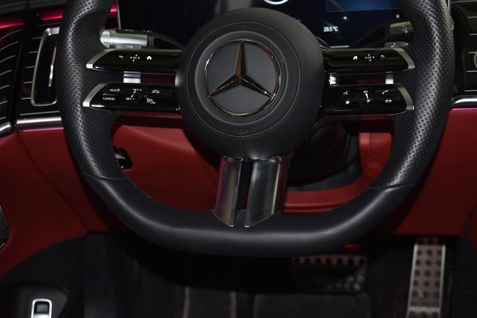 مستعملة Mercedes-Benz S-Class 500 4MATIC سابعاً (W223)، 3.0 لتر، 2022 في الإمارات، دبي من Albakheet Motors، اللون أبيض. المواصفات الأوروبية | AUTO.AE | إعلان #296049 — صورة 12 من 16