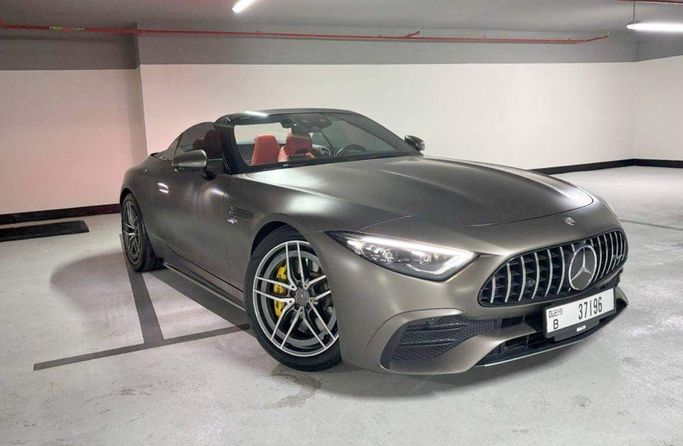 Mercedes-Benz SL-Class AMG 43 AMG IV (R232), 2024 رياضي رودستر sl 55 للتأجير في في دبي من Lite Rent، اللون برونزي | AUTO.AE