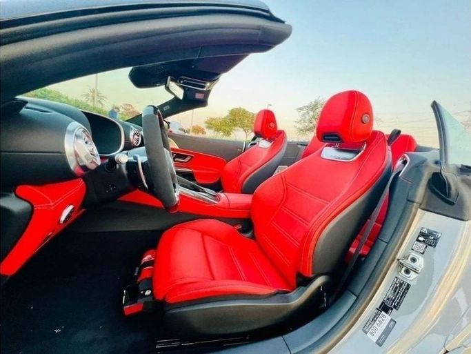 Новый Mercedes-Benz SL-Class AMG 55 AMG IV (R232), 4.0 л, 2024 в Дубае от Ideal Cars LLC Серый цвет. GCC | AUTO.AE