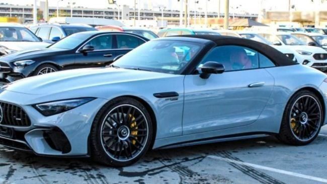 Новый Mercedes-Benz SL-Class AMG 63 AMG IV (R232), 4.0 л, 2023 в Дубае от Falcons GT Motors FZCO Серебристый цвет. Other | AUTO.AE