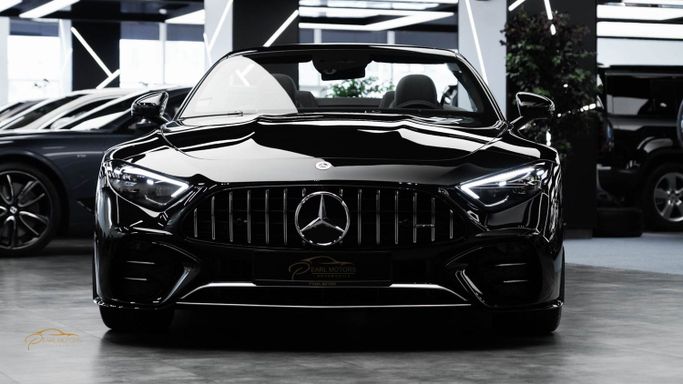 Новый Mercedes-Benz SL-Class AMG 43 AMG IV (R232), 2.0 л, 2022 в Дубае от Pearl Motors Серый цвет. Европейская | AUTO.AE