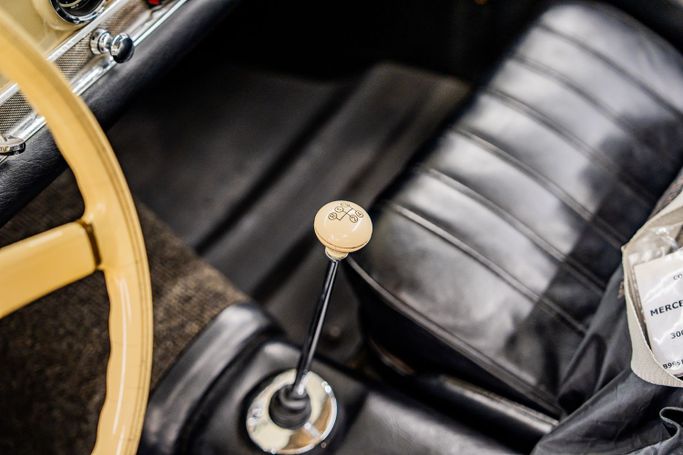 Used Mercedes-Benz SL-Class 300 W198, 3.0 l, 1955 in Dubai, Beige color. European Specs | AUTO.AE