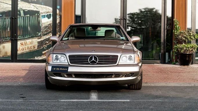 Used Mercedes-Benz SL-Class 600 IV (R129) Facelift 2, 6.0 l, 2001 in Dubai by 8 Ba Motors, Brown color. American Specs | AUTO.AE
