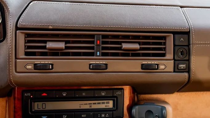 Used Mercedes-Benz SL-Class 600 IV (R129) Facelift 2, 6.0 l, 2001 in Dubai by 8 Ba Motors, Brown color. American Specs | AUTO.AE