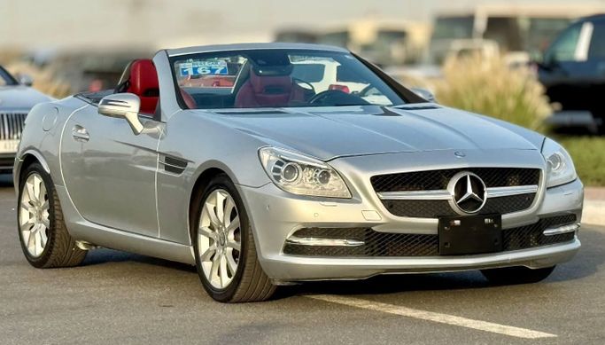 Used Mercedes-Benz SLK-Class 350 III (R172), 3.5 l, 2012 in Dubai by Saeed Auto, Grey color. Japanese Specs | AUTO.AE