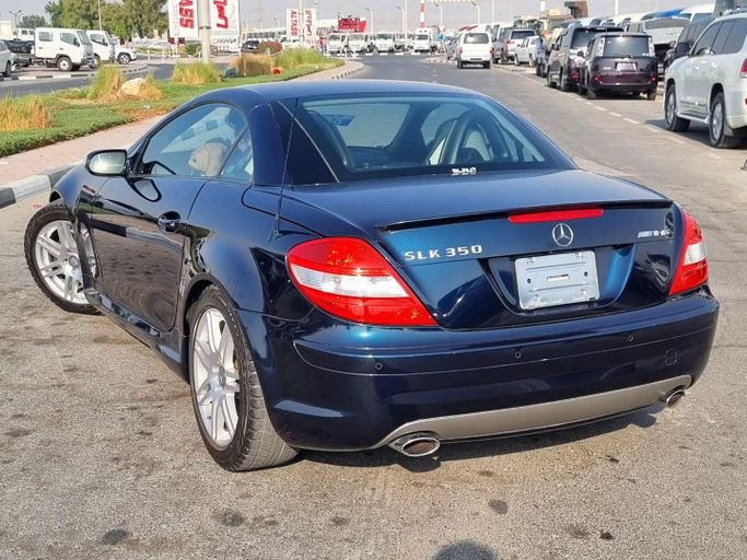 Подержанный Mercedes-Benz SLK-Class 350 II (R171), 3.5 л, 2005 в Дубае от Saeed Auto Тёмно-синий цвет. Японская | AUTO.AE