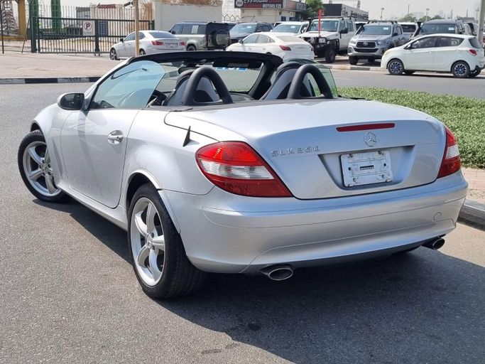 Подержанный Mercedes-Benz SLK-Class 350 II (R171), 3.5 л, 2005 в Дубае от Saeed Auto Серый цвет. Японская | AUTO.AE