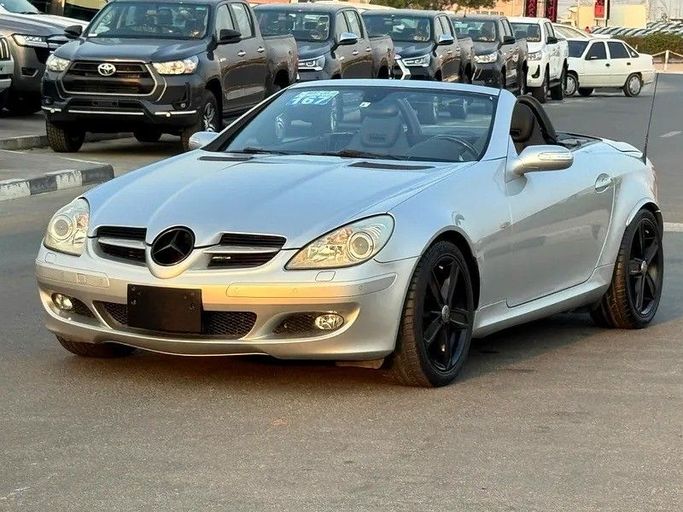 Подержанный Mercedes-Benz SLK-Class 350 II (R171), 3.5 л, 2005 в Дубае от Best Car Серебристый цвет. Японская | AUTO.AE