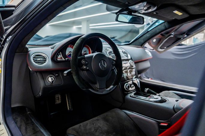 New Mercedes-Benz SLR McLaren 722, 5.4 l, 2007 in Dubai, Silver color. European Specs | AUTO.AE