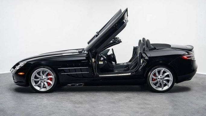 Used Mercedes-Benz SLR McLaren  , 5.4 l, 2008 in Dubai by Al Ain Class Motors, Black color. American Specs | AUTO.AE