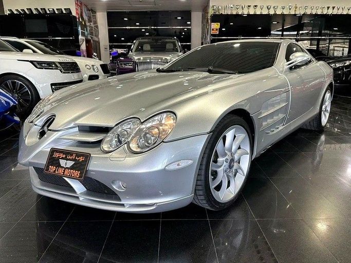 Подержанный Mercedes-Benz SLR McLaren  , 5.4 л, 2006 в Дубае от Top Line Motors Серебристый цвет. Европейская | AUTO.AE