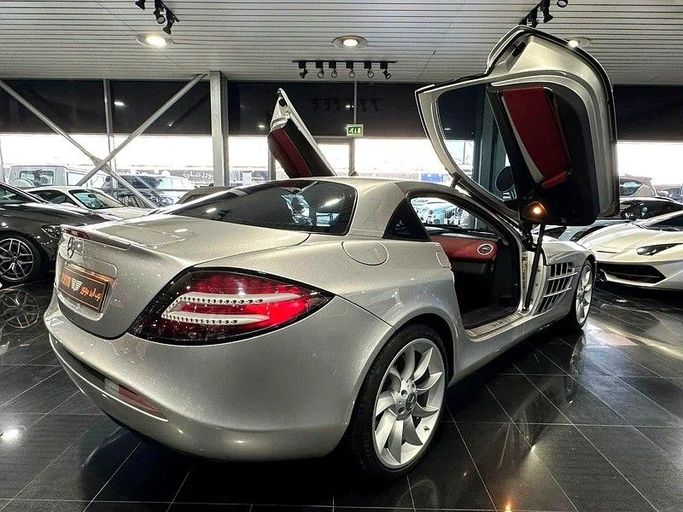 Подержанный Mercedes-Benz SLR McLaren  , 5.4 л, 2006 в Дубае от Top Line Motors Серебристый цвет. Европейская | AUTO.AE