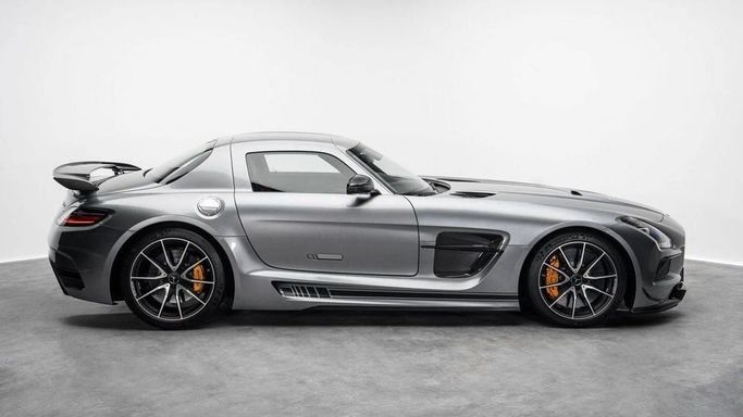 Used Mercedes-Benz SLS AMG Black Series, 6.2 l, 2014 in Dubai by Al Ain Class Motors, Grey color. GCC Specs | AUTO.AE