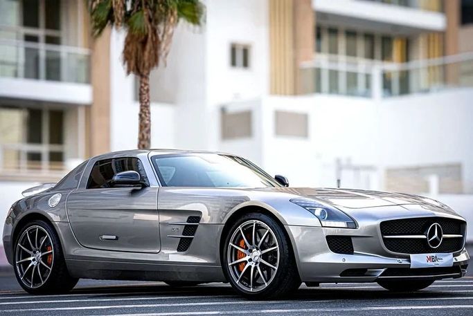 Подержанный Mercedes-Benz SLS AMG, 6.2 л, 2012 в Дубае от MBA Motors Серый цвет. Other | AUTO.AE