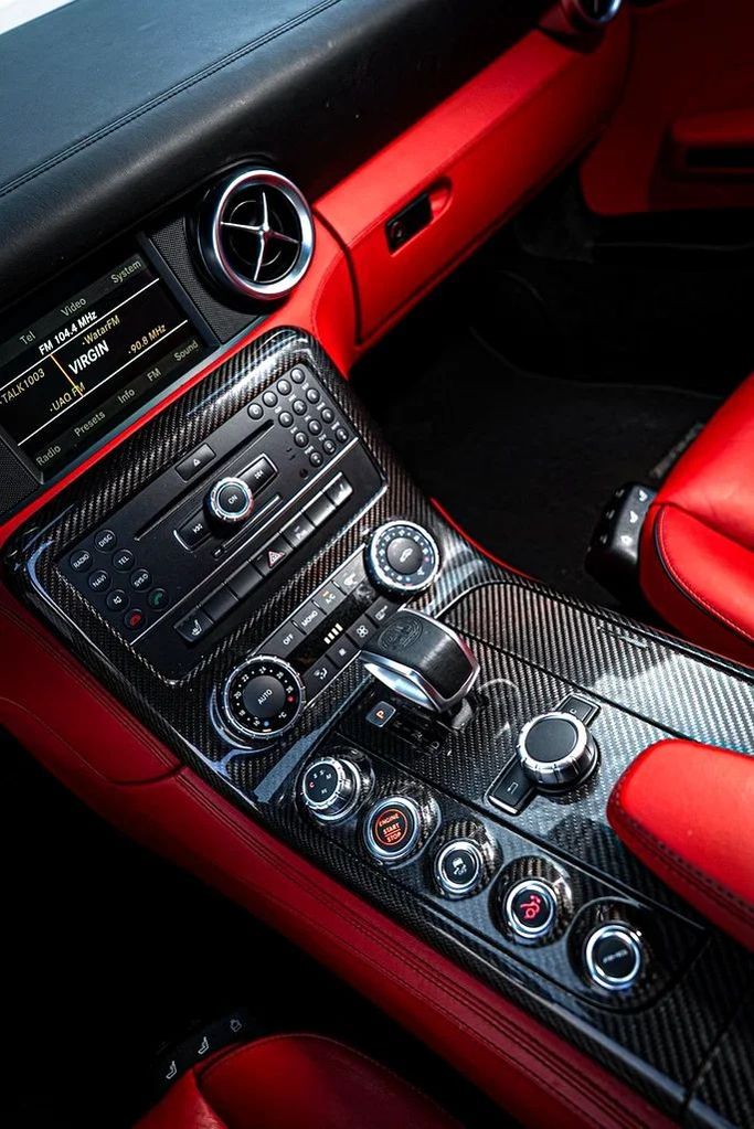 Подержанный Mercedes-Benz SLS AMG, 6.2 л, 2012 в Дубае от MBA Motors Серый цвет. Other | AUTO.AE