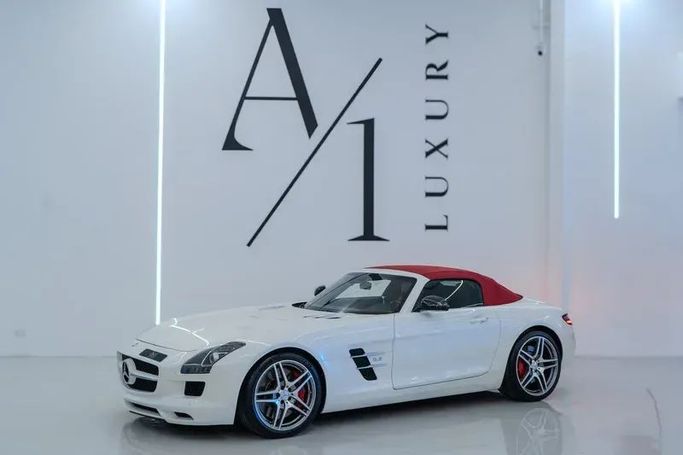 Подержанный Mercedes-Benz SLS AMG, 6.2 л, 2012 в Дубае от A1 Luxury Motors Белый цвет. GCC | AUTO.AE