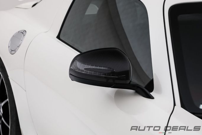 Подержанный Mercedes-Benz SLS AMG, 6.2 л, 2012 в Дубае от AUTO DEALS Белый цвет. GCC | AUTO.AE