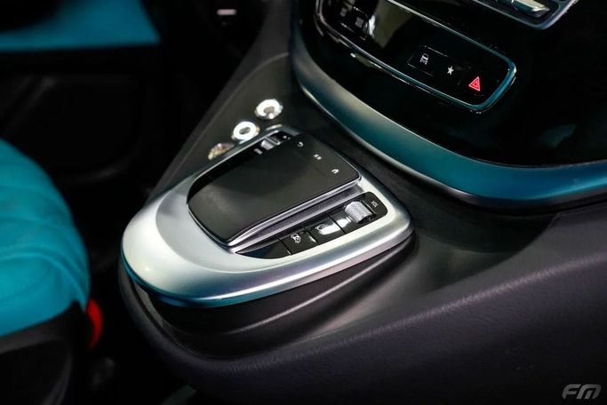 New Mercedes-Benz V-Class 250 L III (W447) Facelift, 2.0 l, 2023 in Dubai by Fakhoury, Grey color. GCC Specs | AUTO.AE