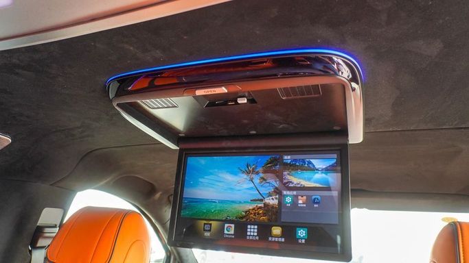 New Mercedes-Benz V-Class 260 L III (W447) Facelift, 2.0 l, 2025 in Dubai by Najem Motors, Black color. Chinese Specs | AUTO.AE