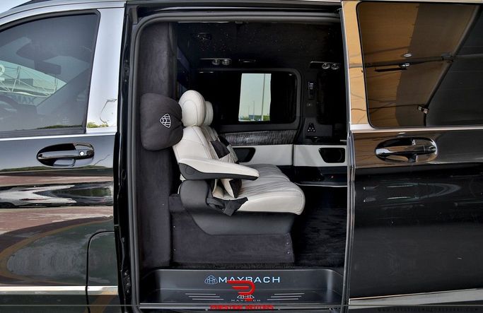 Used Mercedes-Benz V-Class 250 III (W447), 2.1 l, 2017 in Dubai by Prestige motors, Black color. European Specs | AUTO.AE