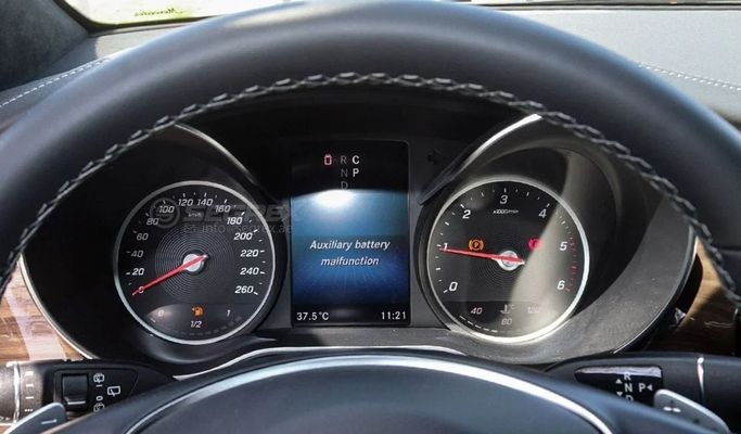 Used Mercedes-Benz V-Class 300 III (W447) Facelift 2, 1.9 l, 2023 in Dubai by Segrex Auto, Black color. European Specs | AUTO.AE