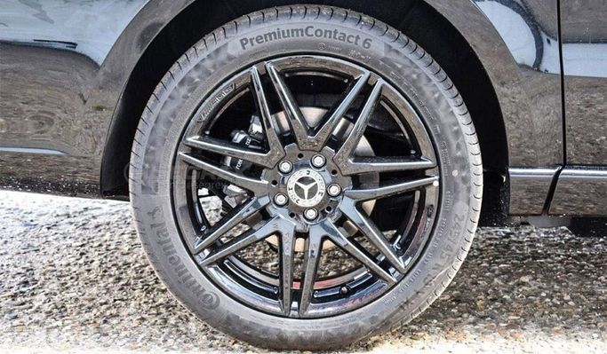 New Mercedes-Benz V-Class 300 III (W447) Facelift 2, 1.9 l, 2023 in Dubai by Segrex Auto, Black color. European Specs | AUTO.AE