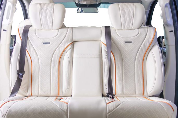 Подержанный Mercedes-Benz V-Class 250 III (W447) Рестайлинг, 2.0 л, 2022 в Дубае от The Car Superstore Черный цвет. Other | AUTO.AE