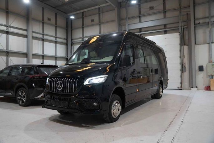 جديدة Mercedes-Benz V-Class 250 عملية شد الوجه III (W447), 2.1 l, 2026 في في دبي من Mercury Global FZCO، اللون أسود. مواصفات الخليج | AUTO.AE