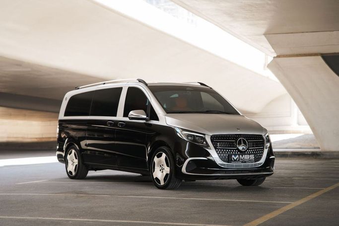 جديدة Mercedes-Benz V-Class 300 III (W447 W447) فيس ليفت 2, 2.0 l, 2026 في في دبي من Mercury Global FZCO، اللون أسود. مواصفات الخليج | AUTO.AE | إعلان #269026
