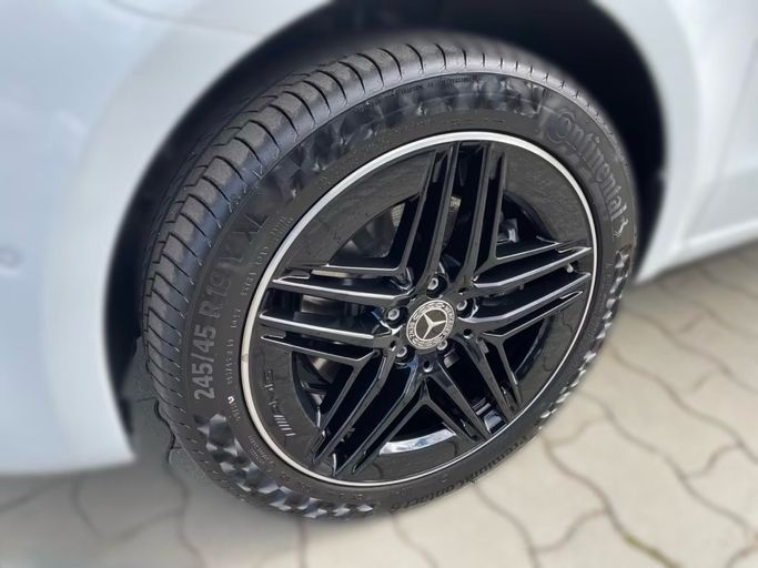 Подержанный Mercedes-Benz V-Class 300 III (W447) Рестайлинг, 1.9 л, 2025 в Дубае от Fair Import Белый цвет. Европейская | AUTO.AE | Объявление #273497