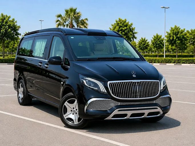 مستعملة ⁦Mercedes-Benz V-Class 250 عملية فيس ليفت III (W447)، 2.0 l، 2023⁩ في في الإمارات, دبي من Golden Century Motors Zhongdong Trading FZE، اللون أسود. أخرى | AUTO.AE | إعلان #285318